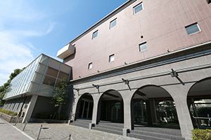 京都大学　物質－細胞統合システム拠点（iCeMS）